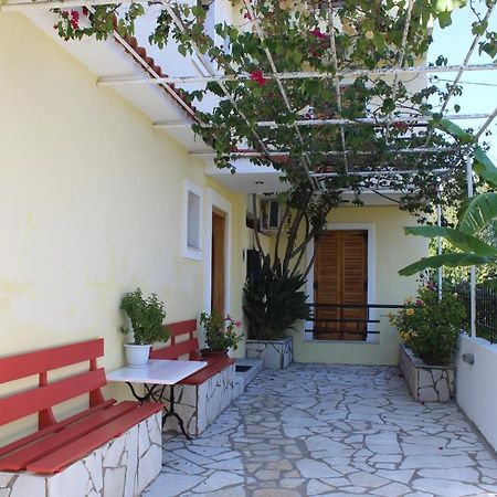 Sapfo Studios & Apartments Nydri  Exterior photo